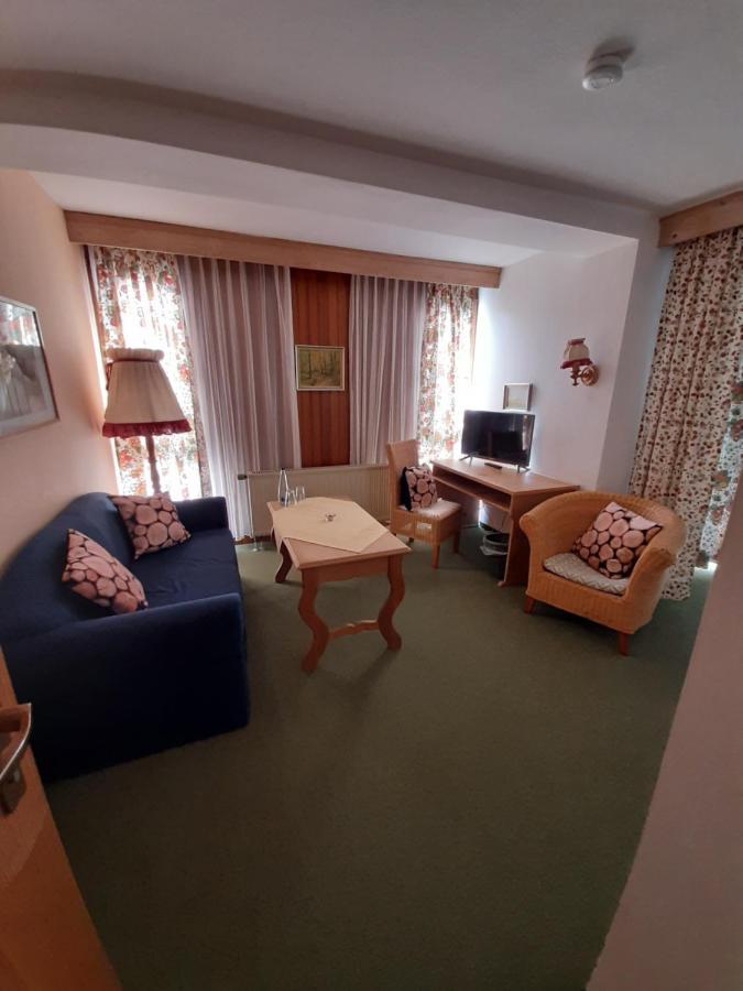 Hotel Landgasthof Frankenstern Gossweinstein Εξωτερικό φωτογραφία