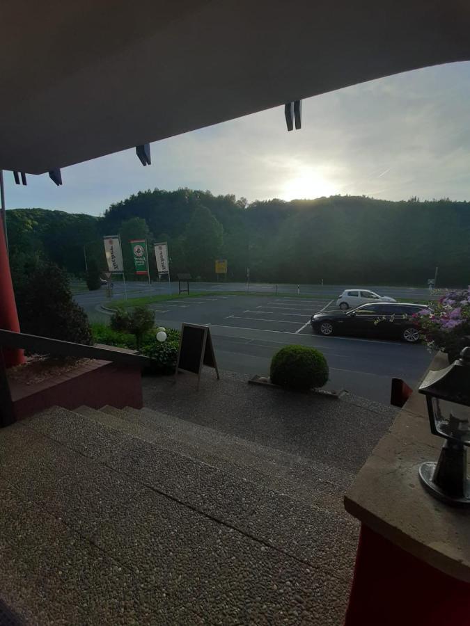 Hotel Landgasthof Frankenstern Gossweinstein Εξωτερικό φωτογραφία