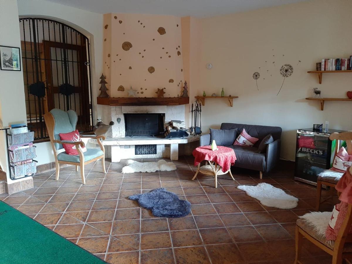 Hotel Landgasthof Frankenstern Gossweinstein Εξωτερικό φωτογραφία
